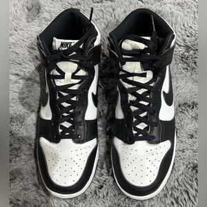 Nike dunk high retro panda